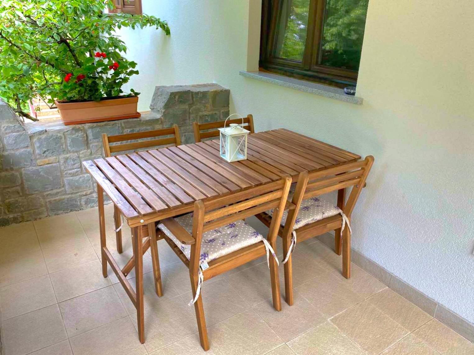 Holiday home Deni Roc
