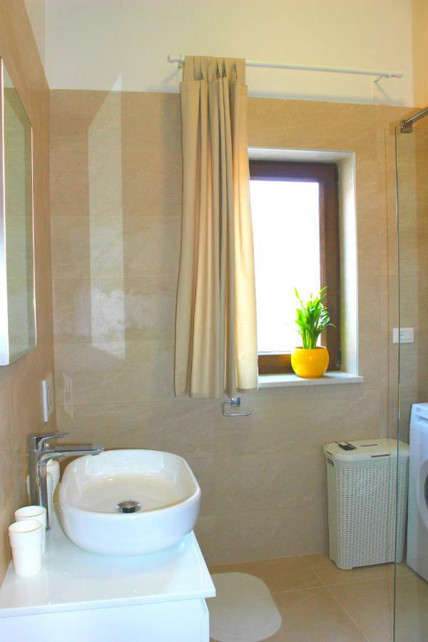 Holiday home Deni *